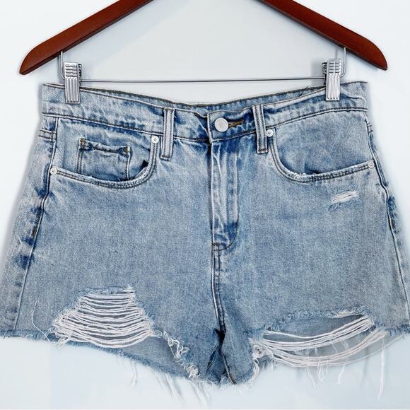 💗 3/$10 💗 BlankNYC Distressed Denim Cutoff Shorts Size 10 - Picture 2 of 10